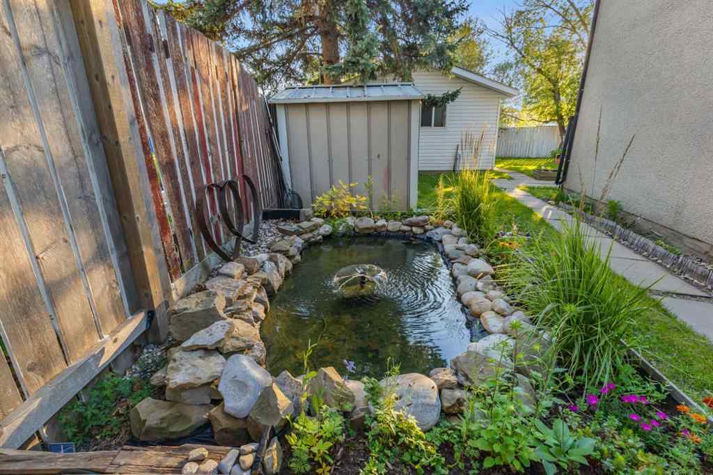 MLS® A2258016 - 120 Pennsburg Way SE in Penbrooke Meadows Calgary, Residential