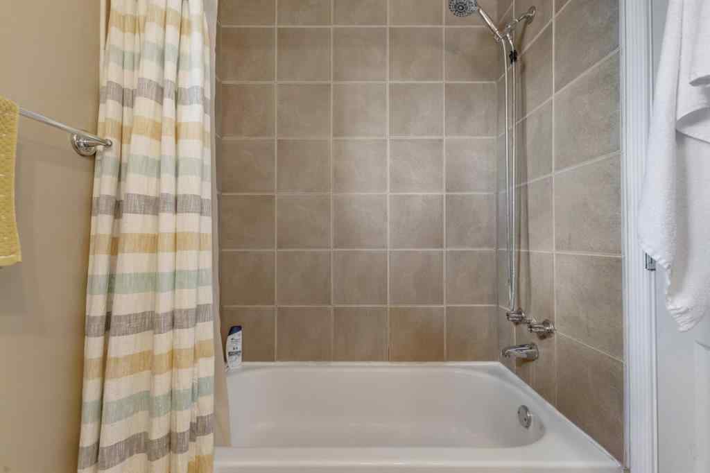 MLS® A2258016 - 120 Pennsburg Way SE in Penbrooke Meadows Calgary, Residential