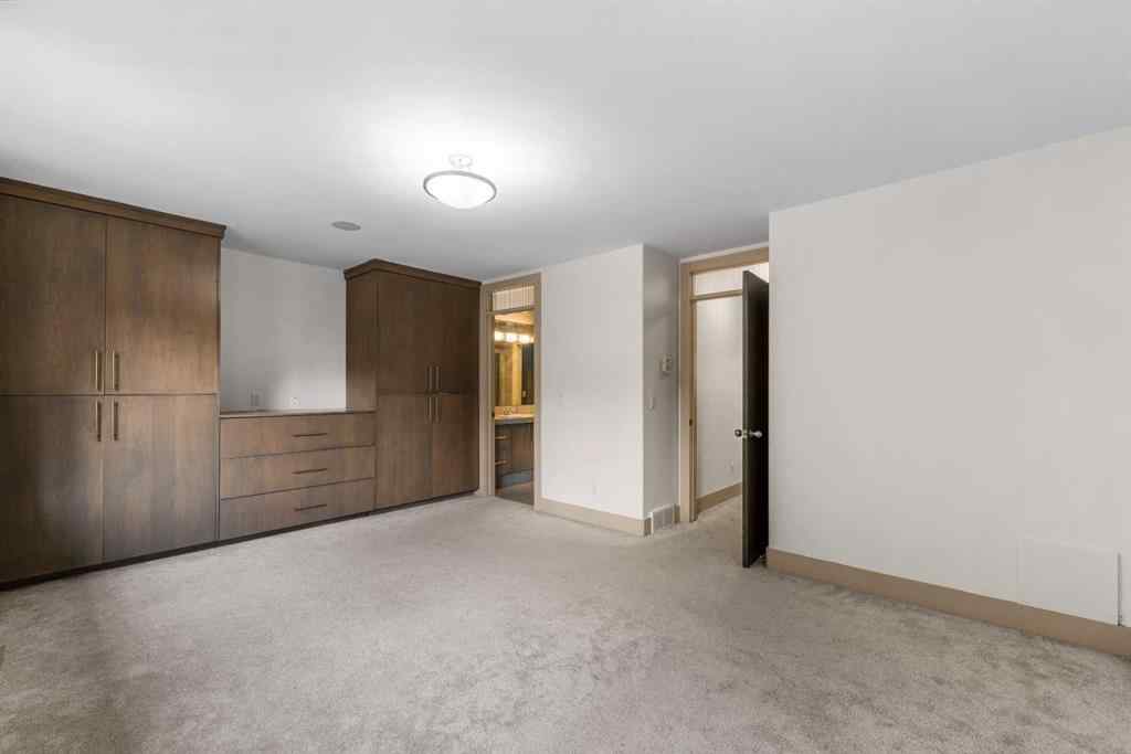 MLS® A2258017 - Unit #3 2421 29 Street SW in Killarney/Glengarry Calgary, Residential