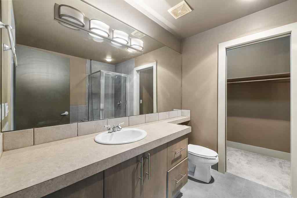 MLS® A2258017 - Unit #3 2421 29 Street SW in Killarney/Glengarry Calgary, Residential