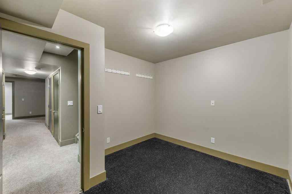 MLS® A2258017 - Unit #3 2421 29 Street SW in Killarney/Glengarry Calgary, Residential