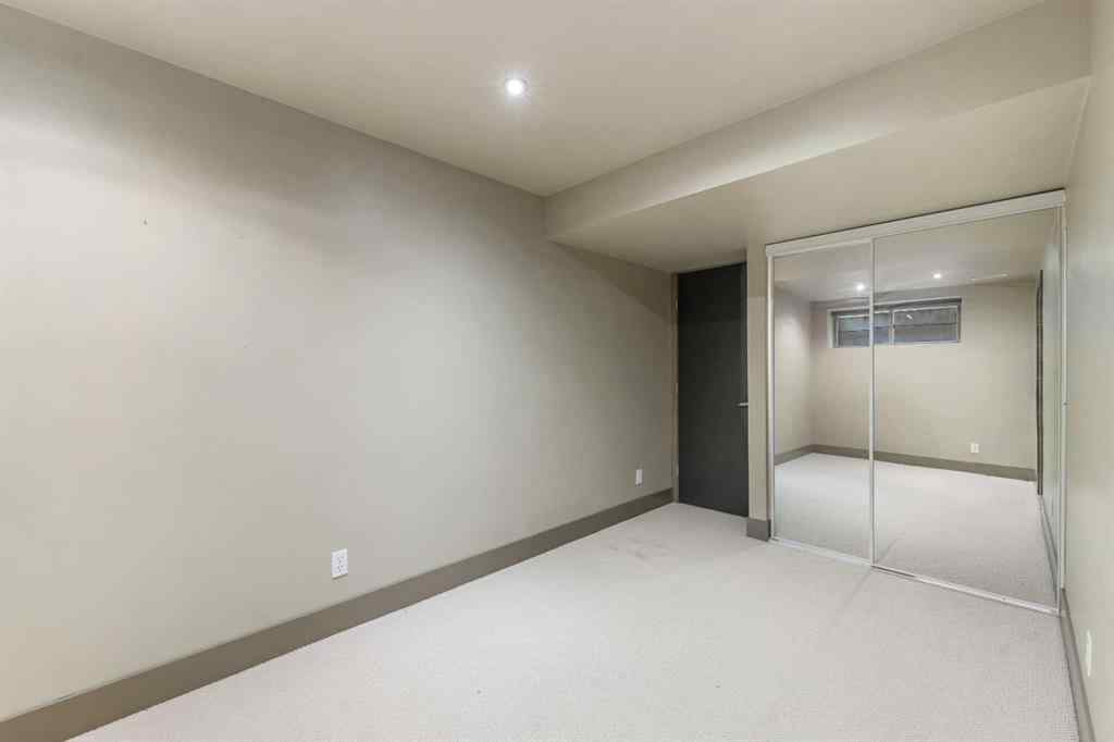 MLS® A2258017 - Unit #3 2421 29 Street SW in Killarney/Glengarry Calgary, Residential