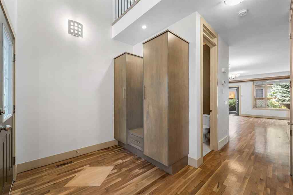 MLS® A2258017 - Unit #3 2421 29 Street SW in Killarney/Glengarry Calgary, Residential