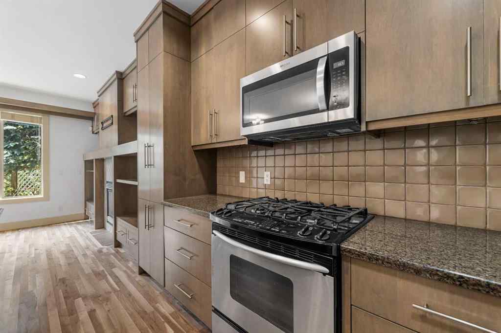 MLS® A2258017 - Unit #3 2421 29 Street SW in Killarney/Glengarry Calgary, Residential
