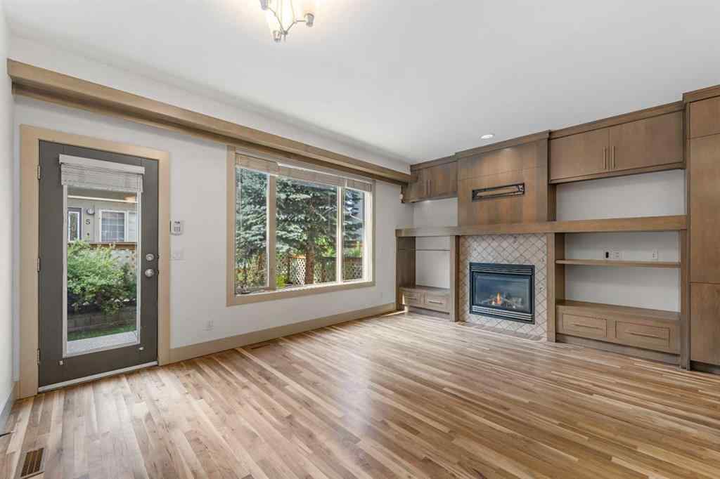 MLS® A2258017 - Unit #3 2421 29 Street SW in Killarney/Glengarry Calgary, Residential