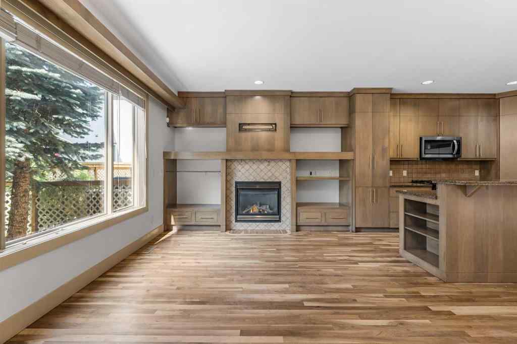 MLS® A2258017 - Unit #3 2421 29 Street SW in Killarney/Glengarry Calgary, Residential