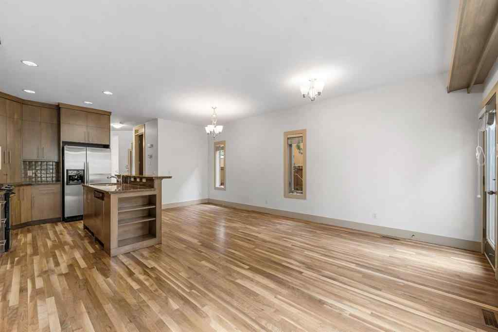 MLS® A2258017 - Unit #3 2421 29 Street SW in Killarney/Glengarry Calgary, Residential