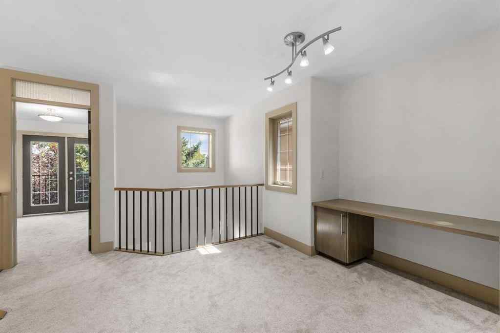 MLS® A2258017 - Unit #3 2421 29 Street SW in Killarney/Glengarry Calgary, Residential