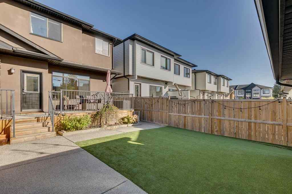 MLS® A2258021 - 3529 40 Street SW in Glenbrook Calgary, Residential