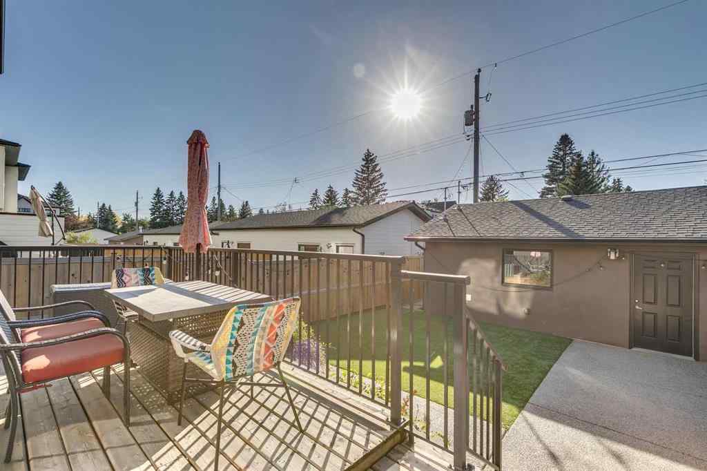 MLS® A2258021 - 3529 40 Street SW in Glenbrook Calgary, Residential