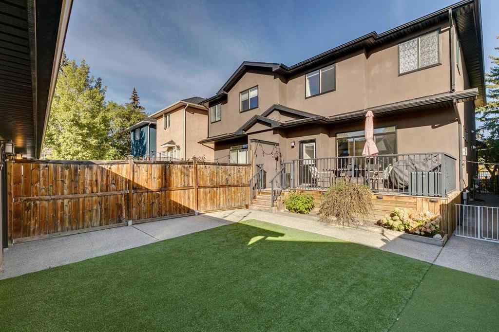 MLS® A2258021 - 3529 40 Street SW in Glenbrook Calgary, Residential