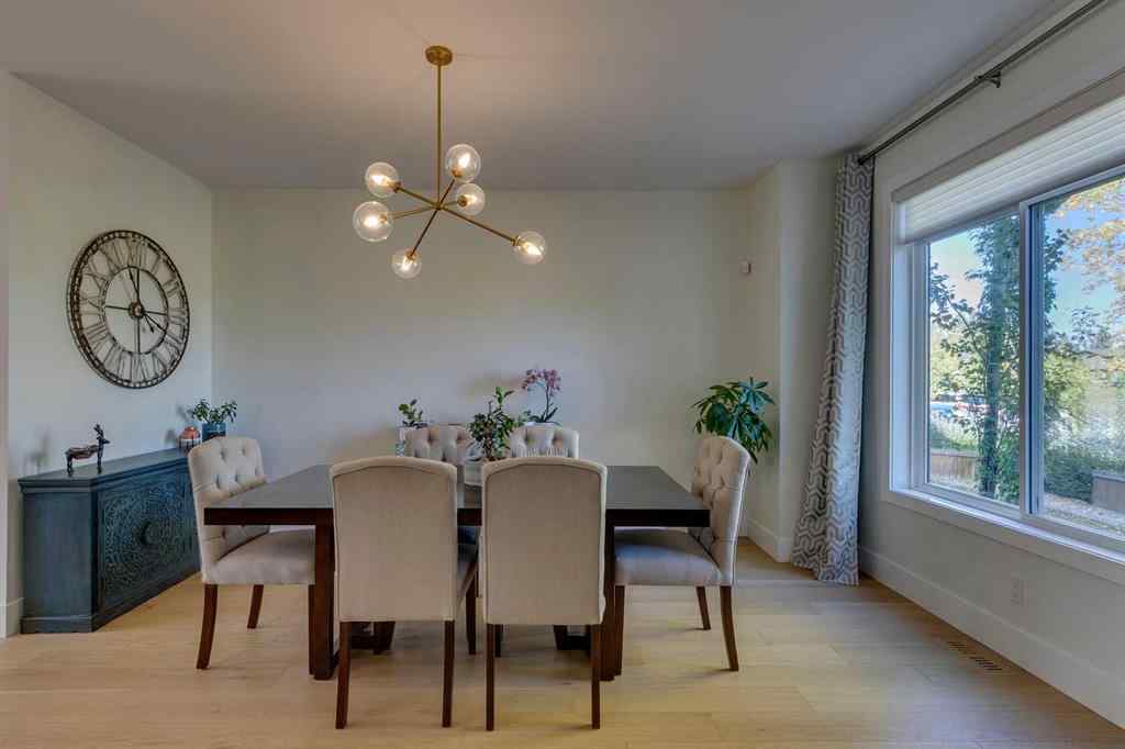 MLS® A2258021 - 3529 40 Street SW in Glenbrook Calgary, Residential