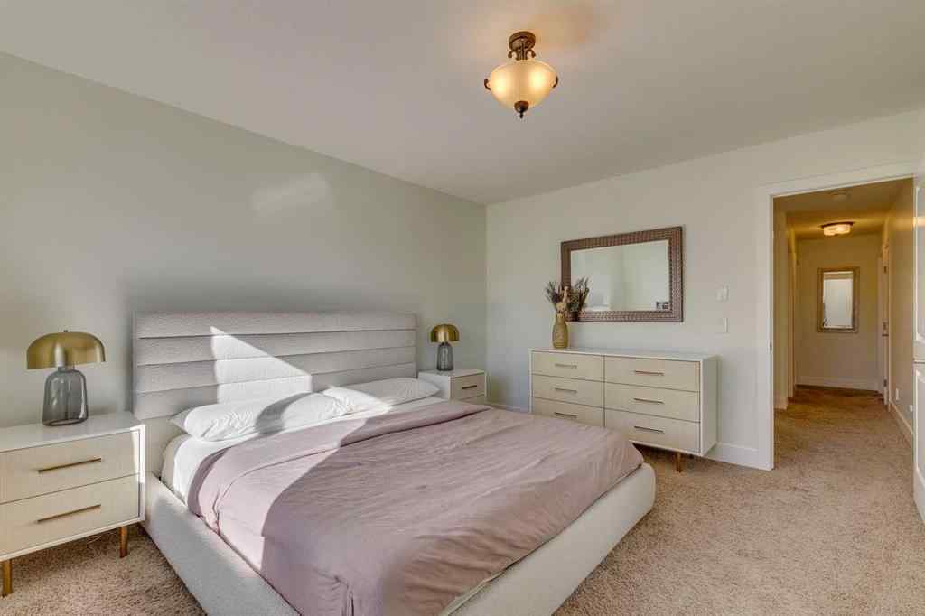 MLS® A2258021 - 3529 40 Street SW in Glenbrook Calgary, Residential