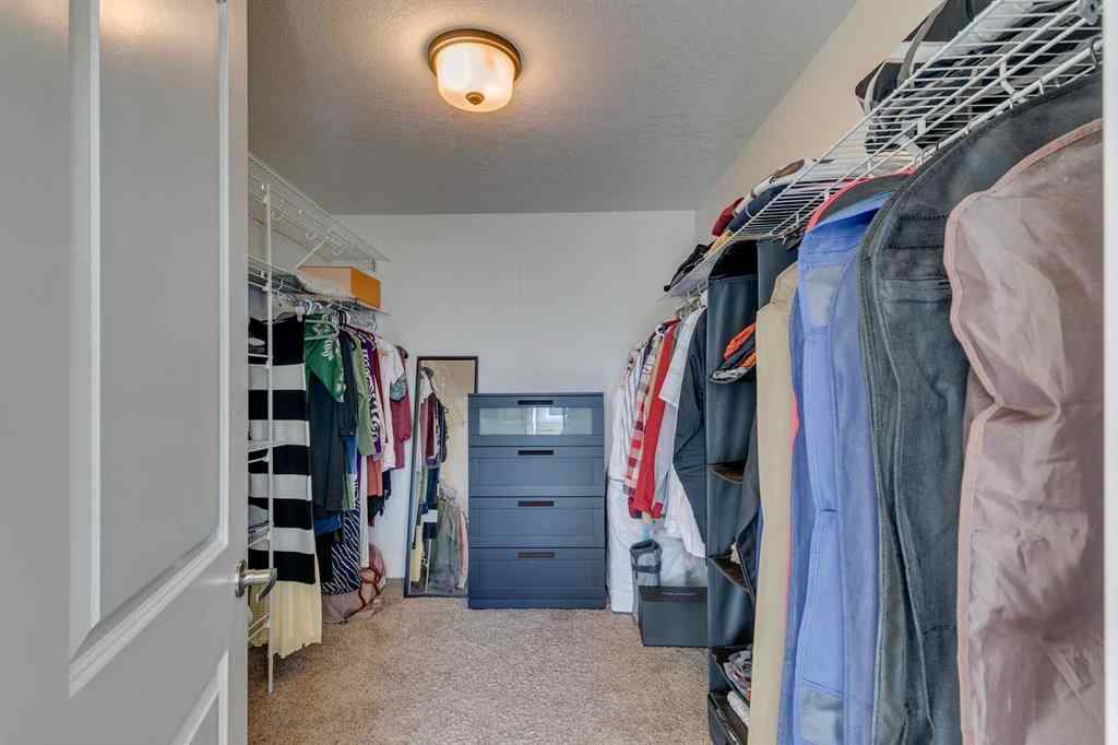MLS® A2258021 - 3529 40 Street SW in Glenbrook Calgary, Residential
