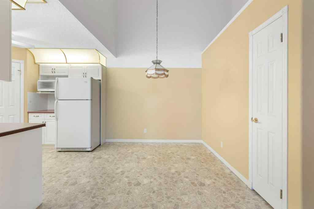 MLS® A2258024 - Unit #326 6868 Sierra Morena Boulevard SW in Signal Hill Calgary, Residential