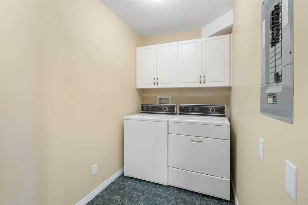 MLS® A2258024 - Unit #326 6868 Sierra Morena Boulevard SW in Signal Hill Calgary, Residential