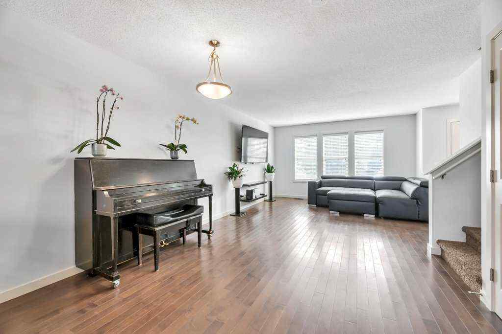 MLS® A2258026 - 4040 New Brighton Grove SE in New Brighton Calgary, Residential