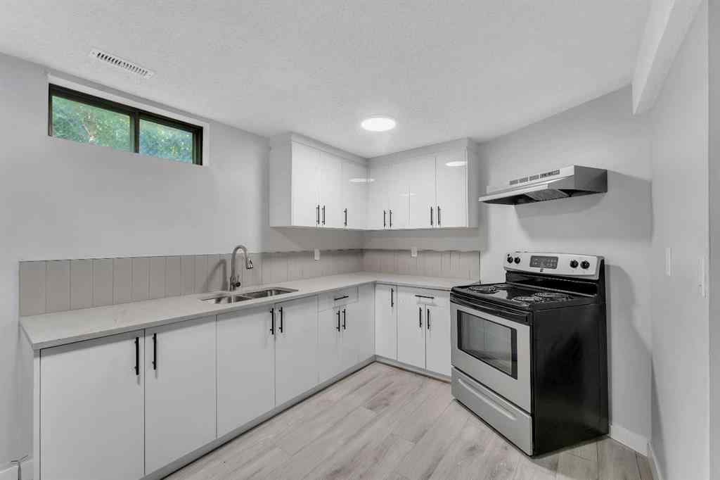 MLS® A2258027 - 1117 36 Street SE in Albert Park/Radisson Heights Calgary, Residential