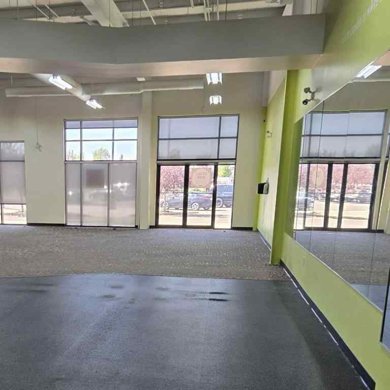 MLS® A2258031 - Unit #7 2020 Strachan Road SE in SE Southridge Medicine Hat, Commercial