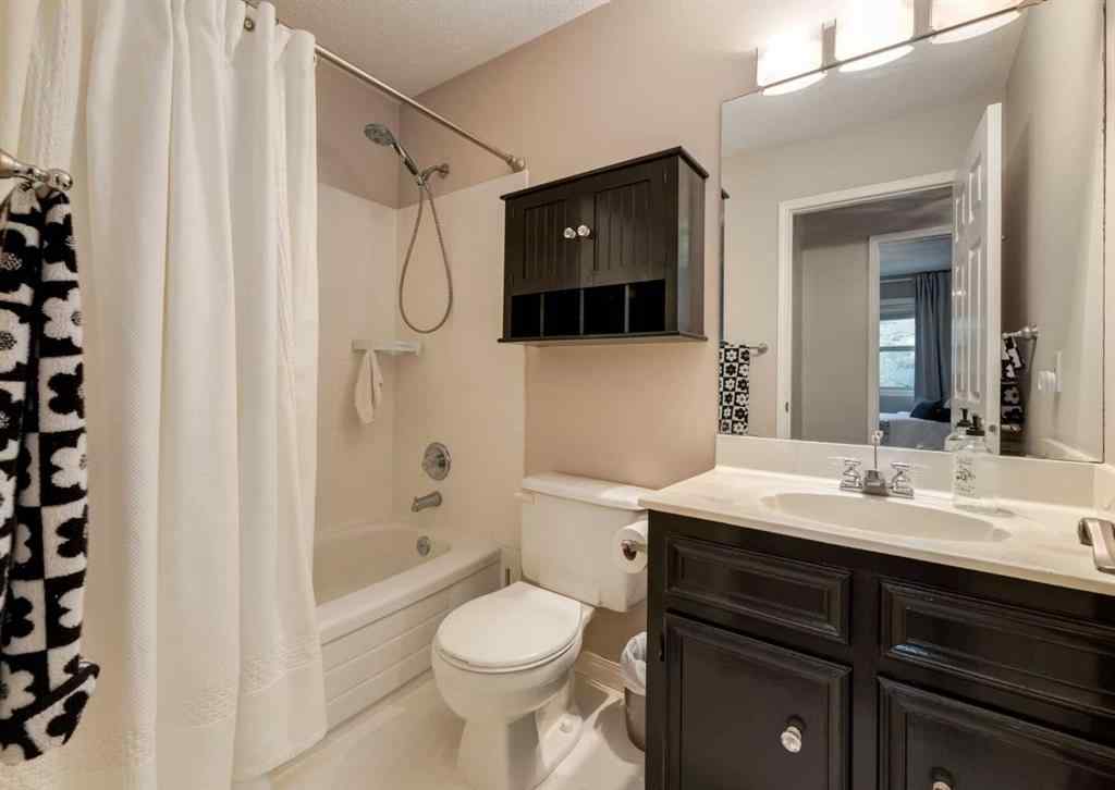 MLS® A2258036 - 187 Strathaven Circle SW in Strathcona Park Calgary, Residential