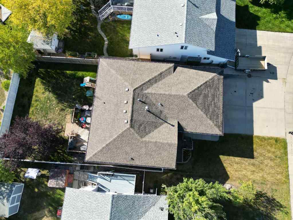 MLS® A2258037 - 10413 83 Street  in Saddleback Ridge Peace River, Residential