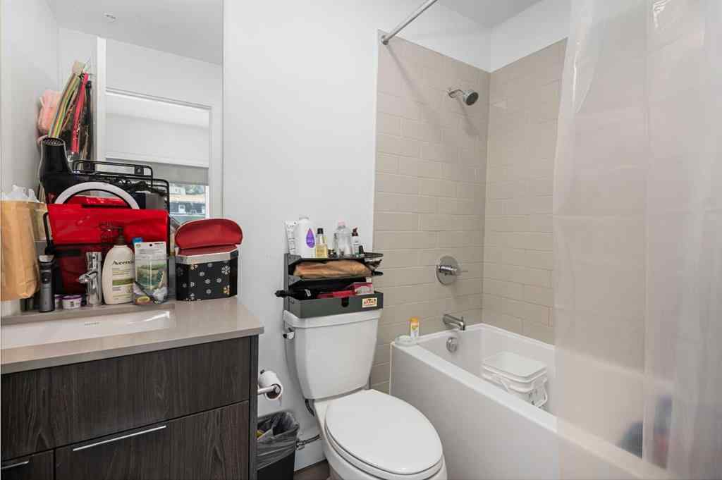 MLS® A2258038 - Unit #401 455 1 Avenue NE in Crescent Heights Calgary, Residential