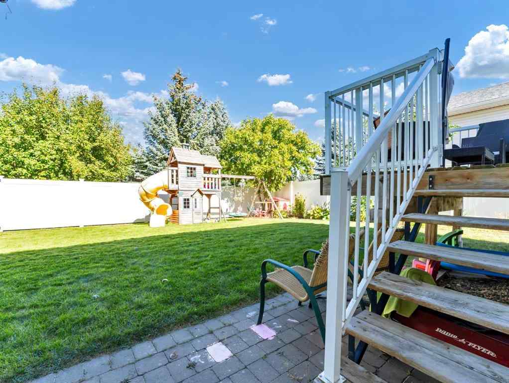 MLS® A2258041 - 175 Sundance Road SW in SW Southridge Medicine Hat, Residential