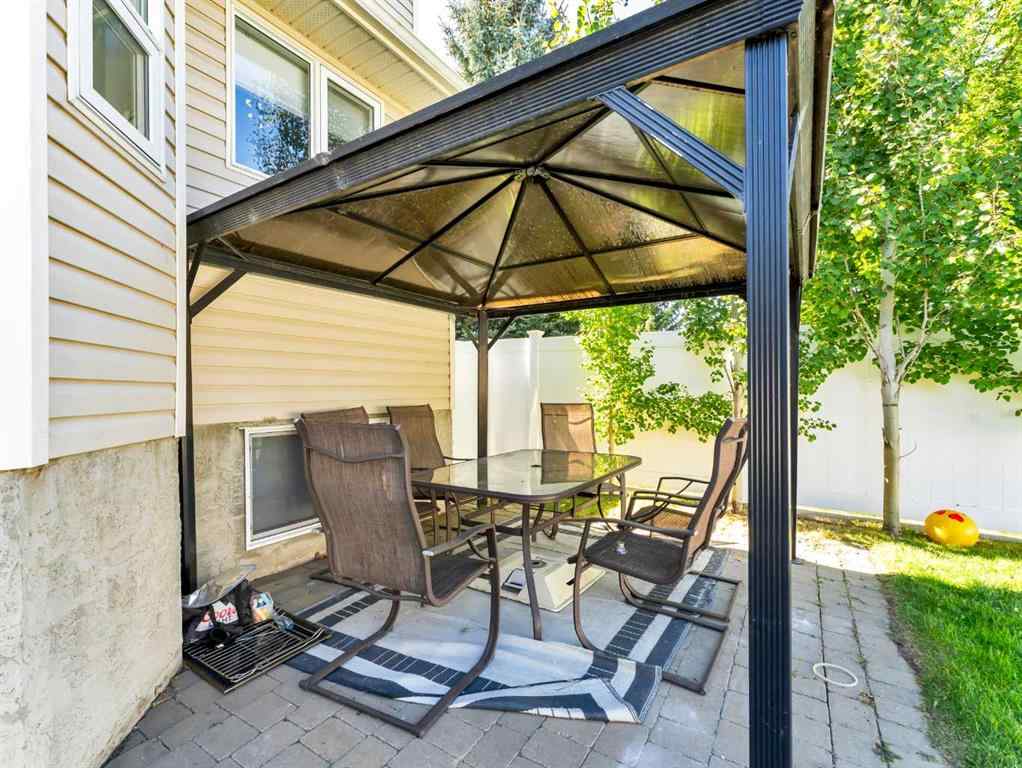 MLS® A2258041 - 175 Sundance Road SW in SW Southridge Medicine Hat, Residential