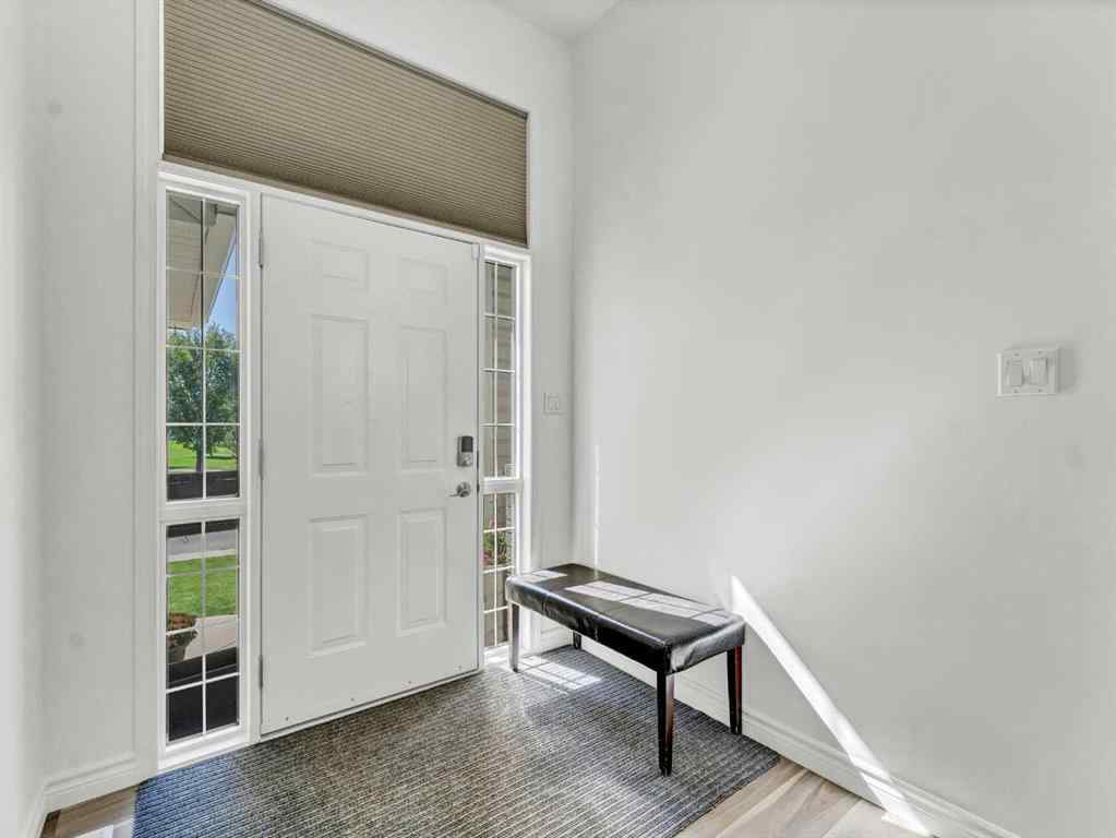 MLS® A2258041 - 175 Sundance Road SW in SW Southridge Medicine Hat, Residential