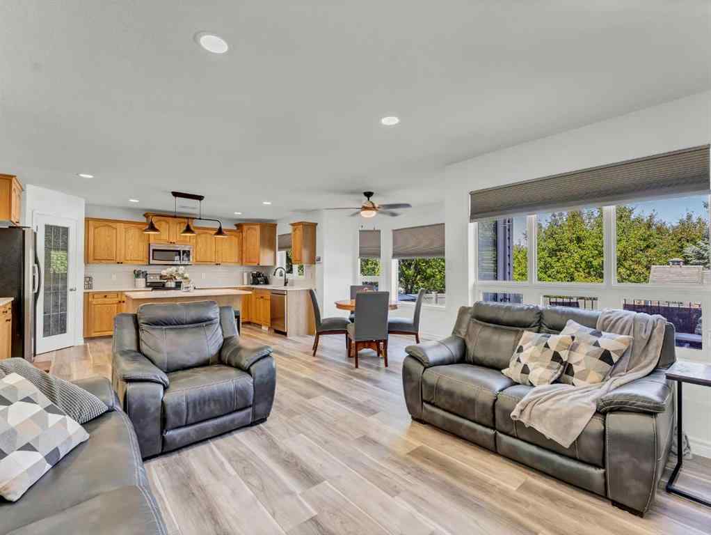 MLS® A2258041 - 175 Sundance Road SW in SW Southridge Medicine Hat, Residential