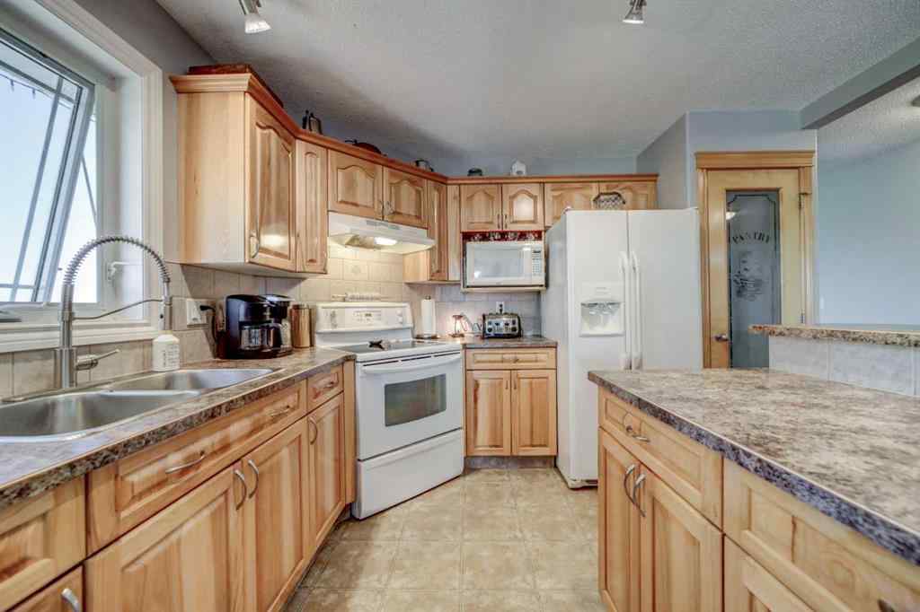 MLS® A2258042 - 1510 Twp Rd 7-4   in NONE Rural Pincher Creek No. 9, M.D. of, Residential