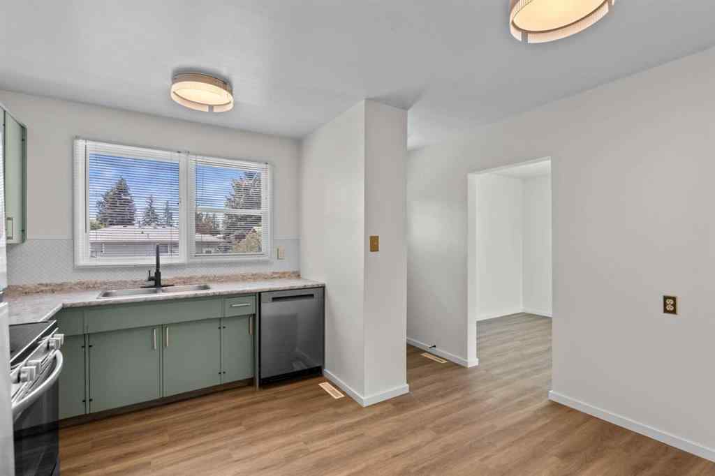 MLS® A2258043 - 18 Harmon Place SW in Haysboro Calgary, Residential