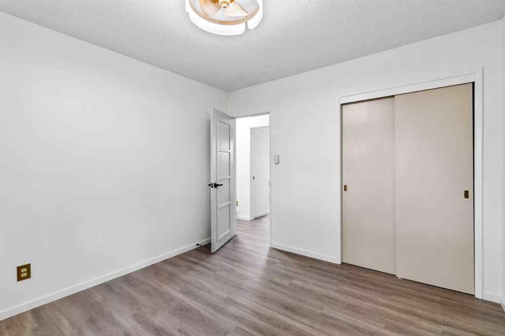 MLS® A2258043 - 18 Harmon Place SW in Haysboro Calgary, Residential