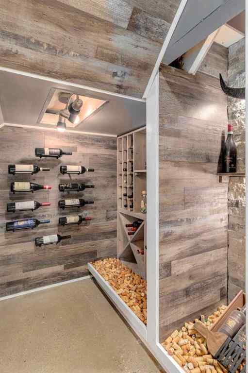 MLS® A2258046 - 131 Gloucester Crescent SW in Glamorgan Calgary, Residential