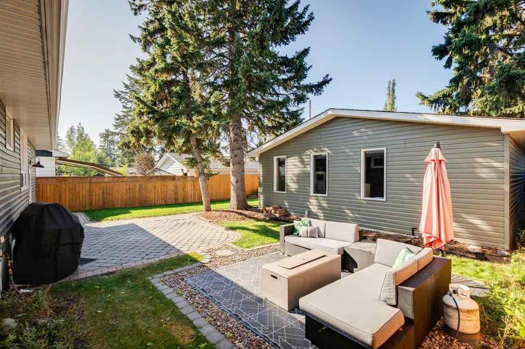 MLS® A2258046 - 131 Gloucester Crescent SW in Glamorgan Calgary, Residential