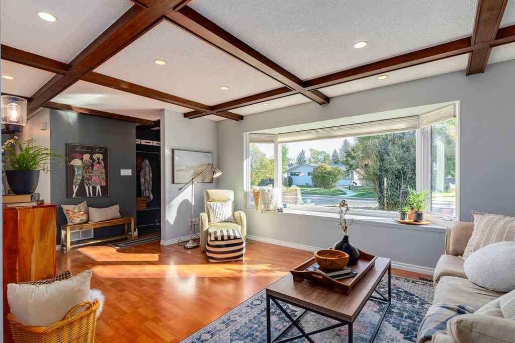 MLS® A2258046 - 131 Gloucester Crescent SW in Glamorgan Calgary, Residential