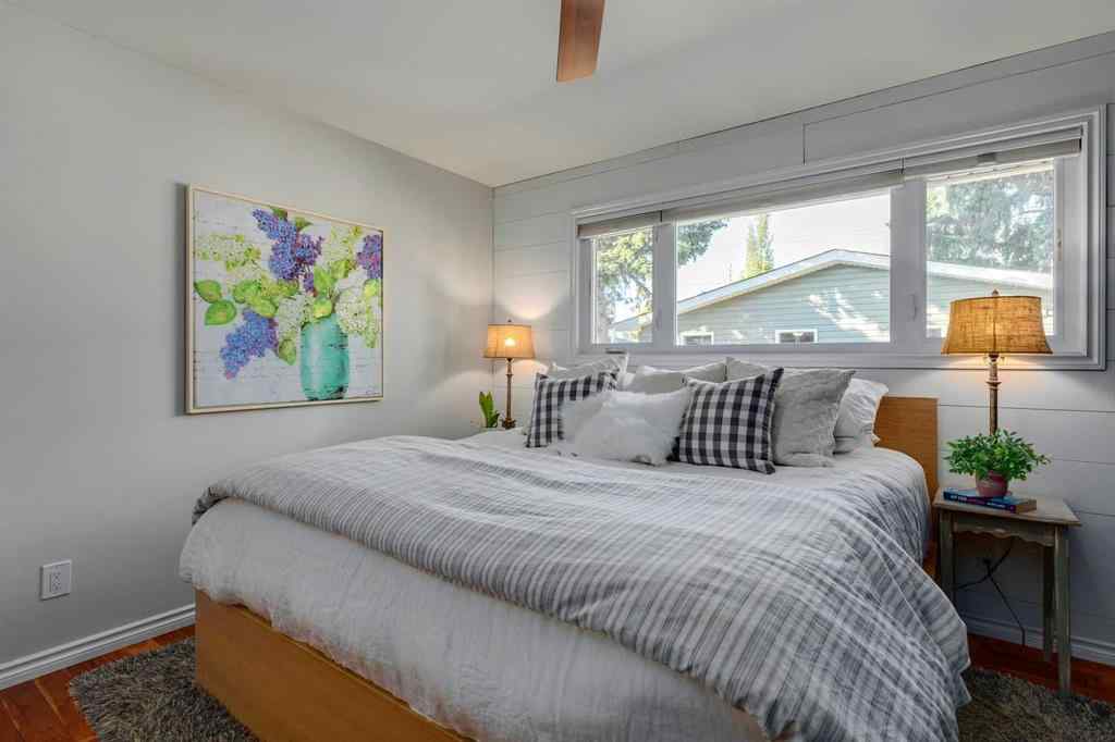 MLS® A2258046 - 131 Gloucester Crescent SW in Glamorgan Calgary, Residential