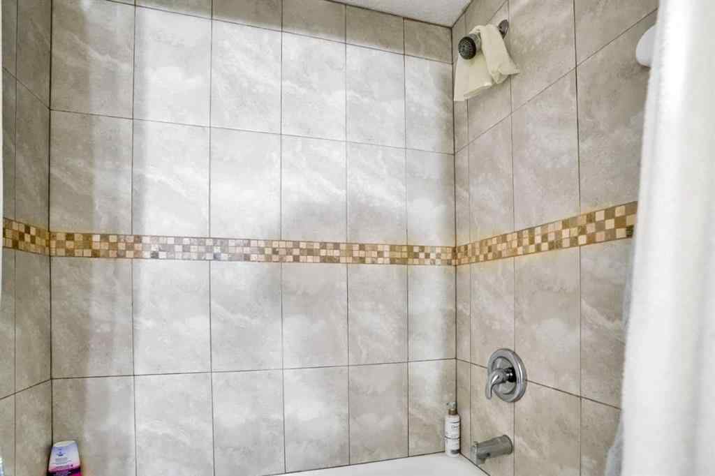 MLS® A2258047 - 228 Covehaven Terrace NE in Coventry Hills Calgary, Residential