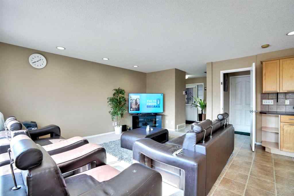 MLS® A2258047 - 228 Covehaven Terrace NE in Coventry Hills Calgary, Residential