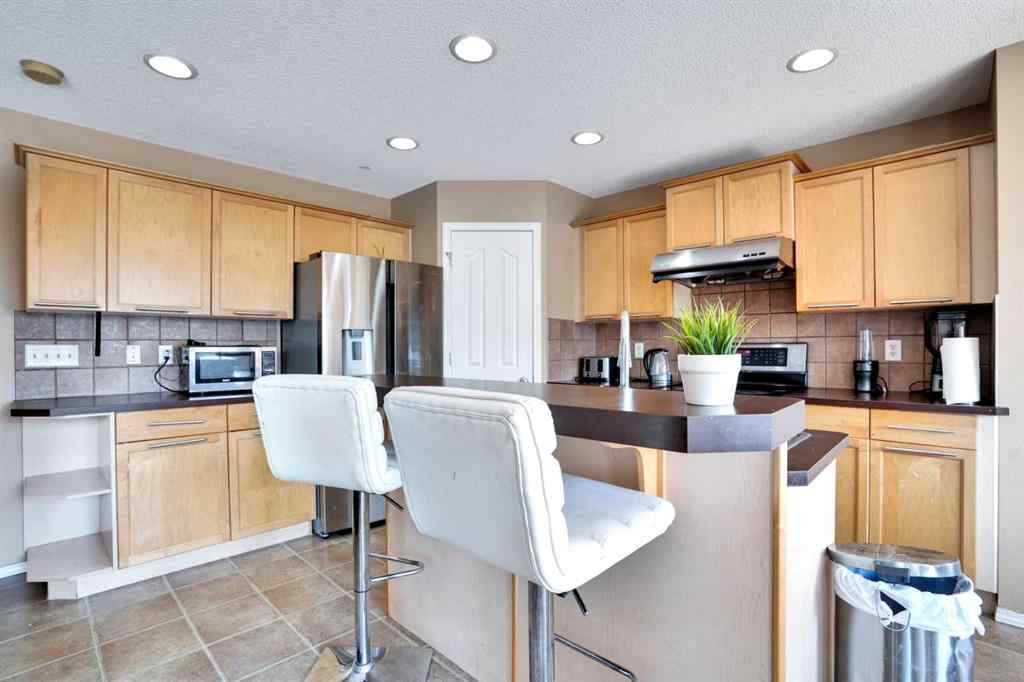MLS® A2258047 - 228 Covehaven Terrace NE in Coventry Hills Calgary, Residential
