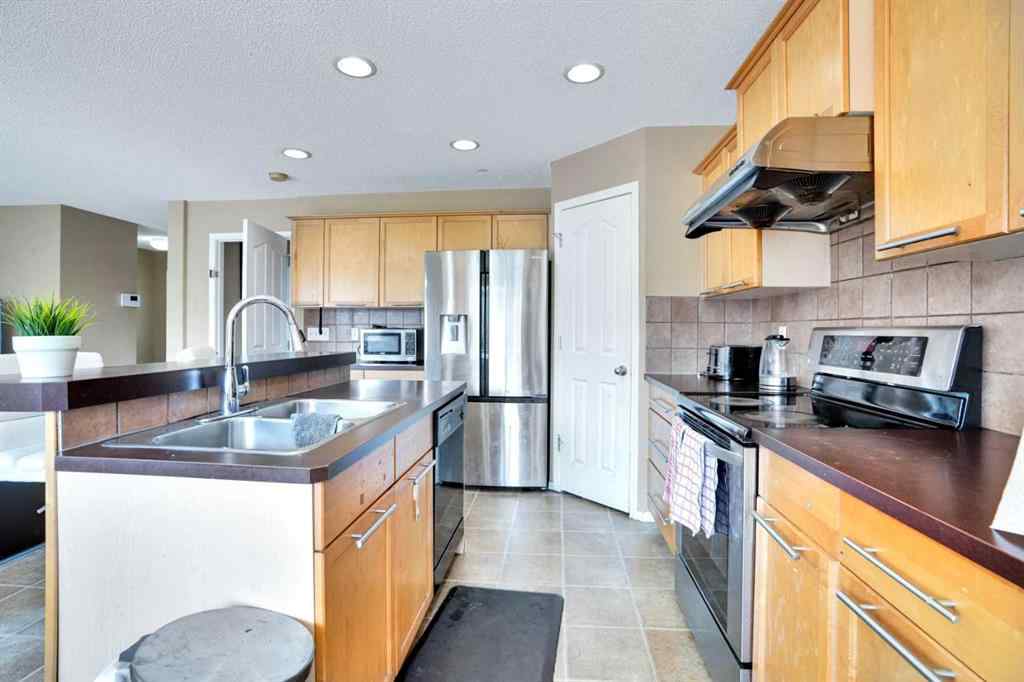 MLS® A2258047 - 228 Covehaven Terrace NE in Coventry Hills Calgary, Residential