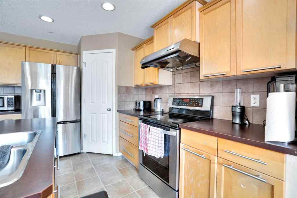 MLS® A2258047 - 228 Covehaven Terrace NE in Coventry Hills Calgary, Residential
