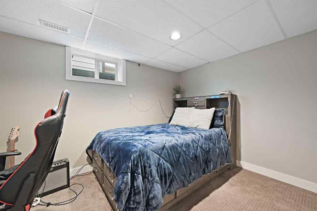 MLS® A2258048 - 439 Parkview Crescent SE in Parkland Calgary, Residential