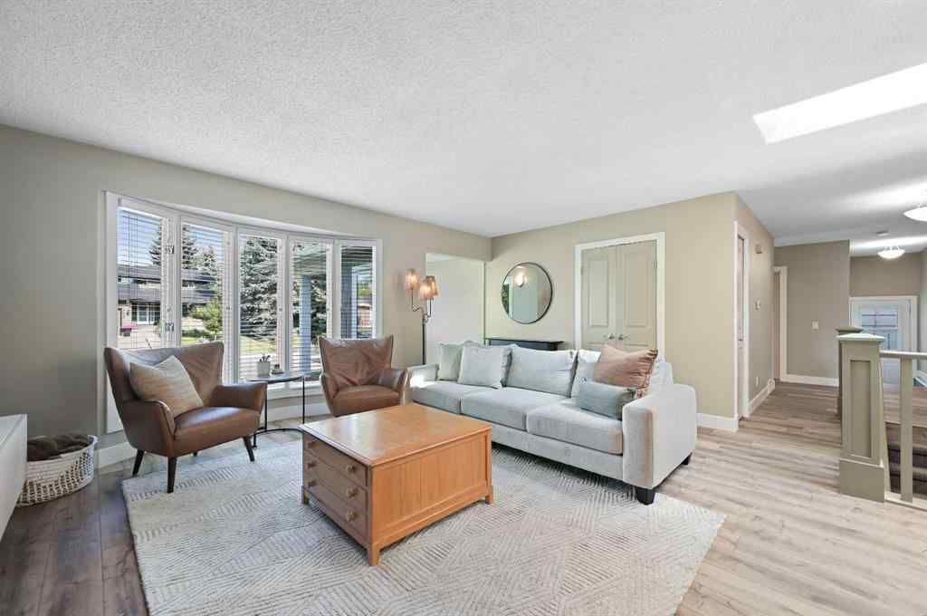MLS® A2258048 - 439 Parkview Crescent SE in Parkland Calgary, Residential