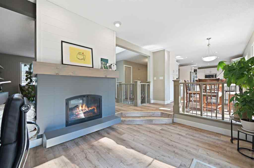 MLS® A2258048 - 439 Parkview Crescent SE in Parkland Calgary, Residential