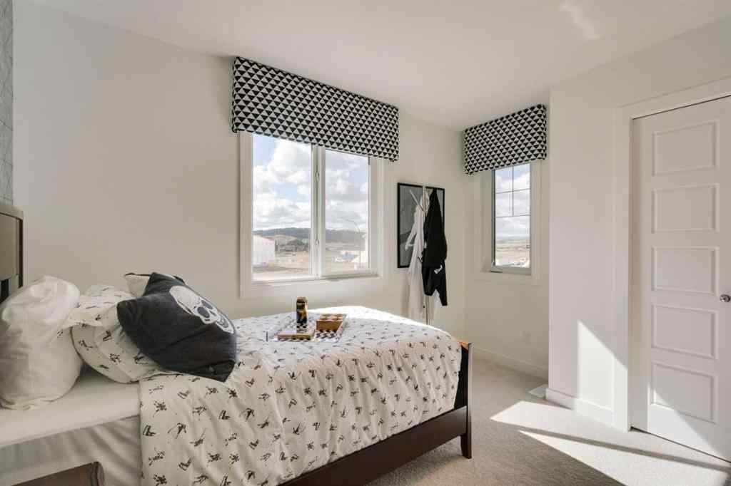 MLS® A2258052 - 87 Creekstone Common SW in Pine Creek Calgary, Residential