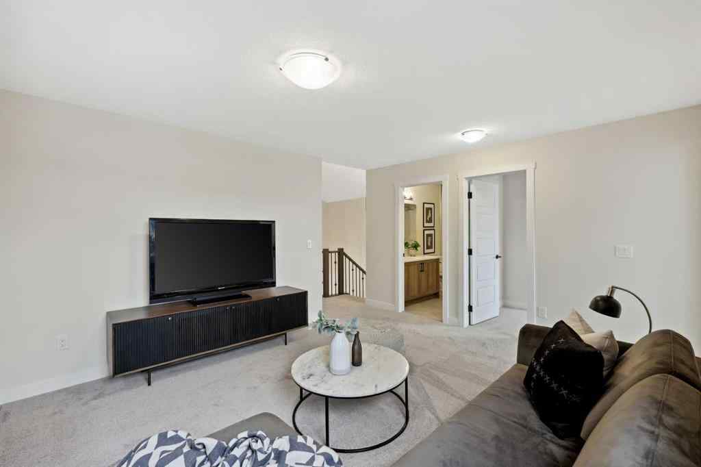 MLS® A2258060 - 43 Versant View SW in Alpine Park Calgary, Residential