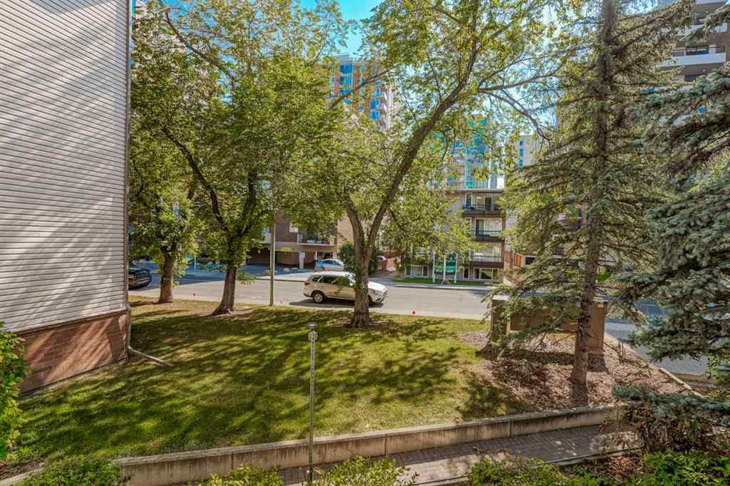 MLS® A2258061 - Unit #208 130 25 Avenue SW in Mission Calgary, Residential