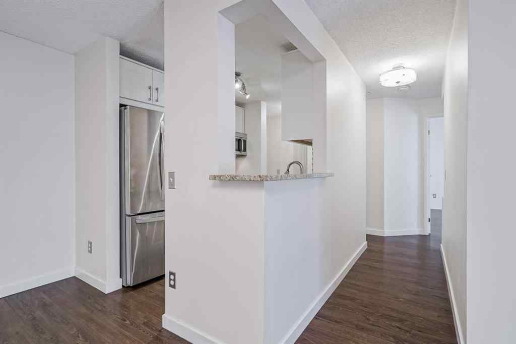 MLS® A2258061 - Unit #208 130 25 Avenue SW in Mission Calgary, Residential
