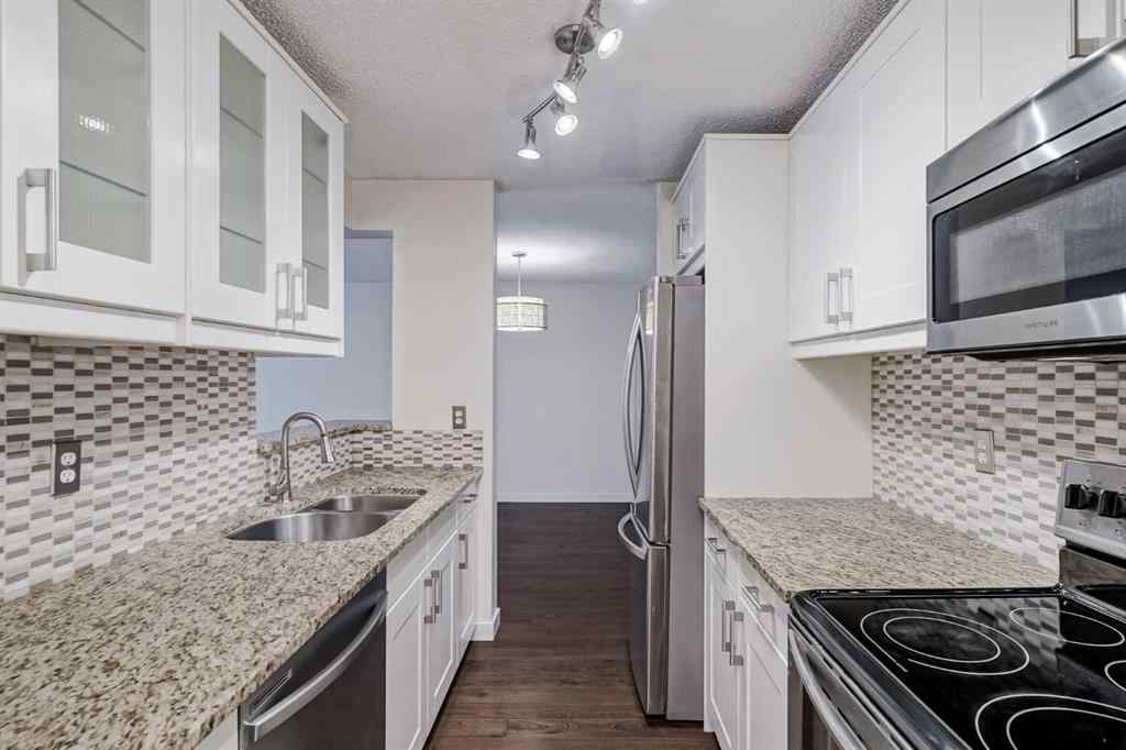 MLS® A2258061 - Unit #208 130 25 Avenue SW in Mission Calgary, Residential
